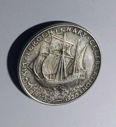 1920 US PILGRIMS HALF SILVER DOLLAR - Thumbnail 2