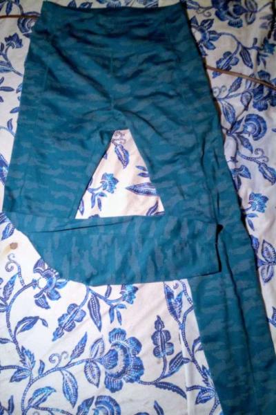 AVIA LEGGINGS SZ XSMALL - Thumbnail 2