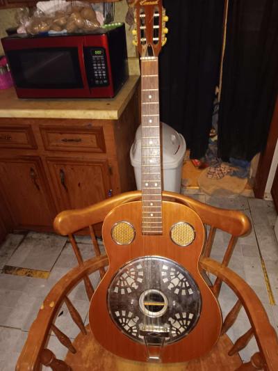 comrad resonator guitar - Thumbnail 2