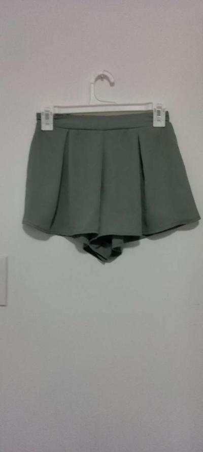 Loose Fitting High Waist Shorts - Los Angeles, California