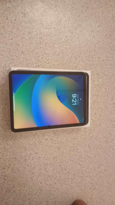 I pad gen 10 - Thumbnail 2