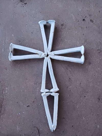 handmade crosses 25 each - Thumbnail 3