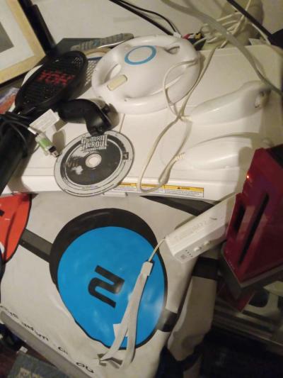 Nintendo wii and all accessories and games - Thumbnail 2