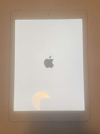 iPad 9 7inch - Atlanta, Georgia