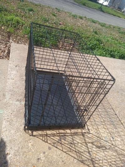 Brand new medium sized dog cage just bought it - Thumbnail 5