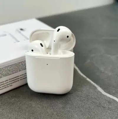 AirPods - Thumbnail 2
