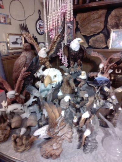 Collection of Ceramic Eagles Large medium  Small - Des Moines, Iowa