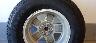 the tire rim R17 for the jeep whangler 2011 - Thumbnail 4