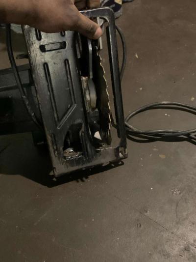 Craftsman circular saw  7 and 1 4th 120v - Erie, Pennsylvania