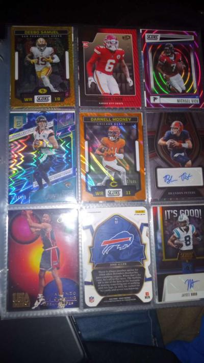 Assorted sports card lot - Thumbnail 3