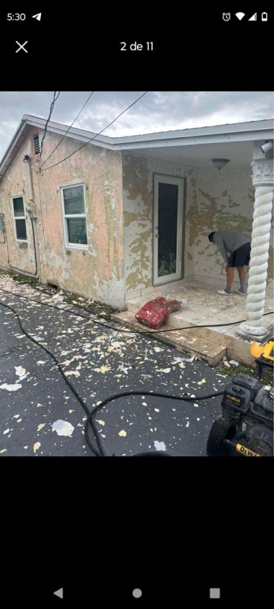 block stucco - Thumbnail 3