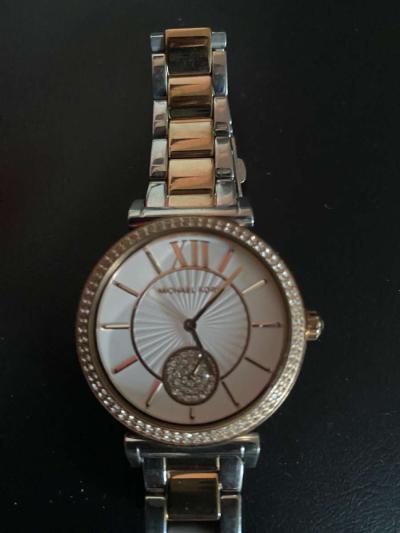 Michael Kor womans watch - Thumbnail 3