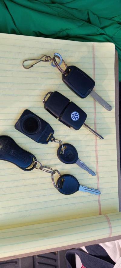 the set s of keys motor for VW  Dodge lexus - Thumbnail 2