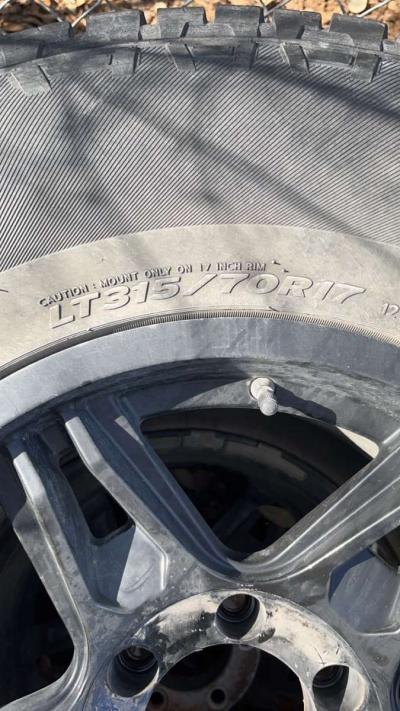 wheels and tires - Thumbnail 3