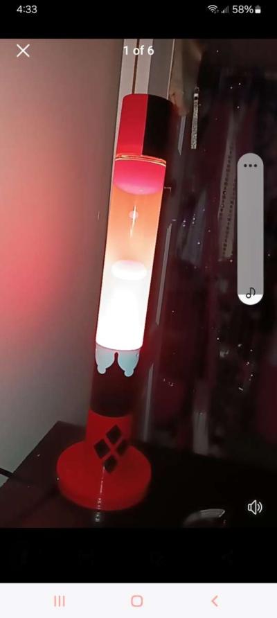 Harley Quinn lava lamp - Thumbnail 6