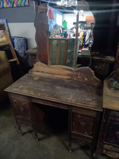 antique furniture - Thumbnail 2