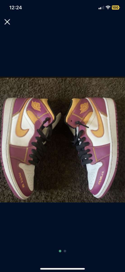 Jordan 1s - Thumbnail 2