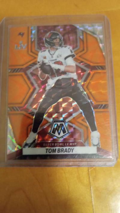Tom Bradys Sports card lot - Thumbnail 4