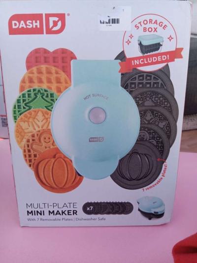 mini waffle maker - Aubrey, Texas