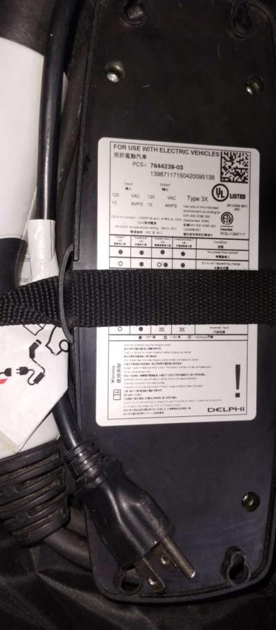 brand new never used BMW portable charger - Thumbnail 3