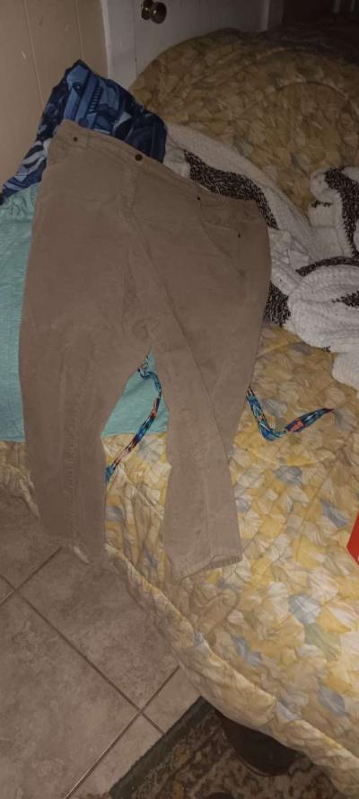 womans clothes 2 dollar each - Thumbnail 6