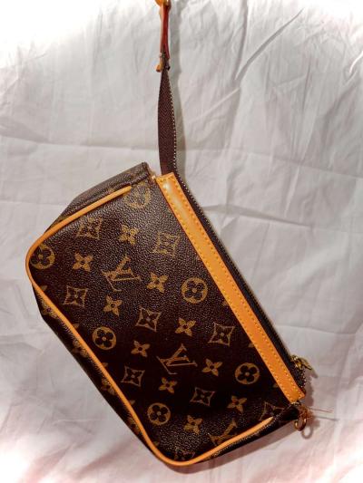 Louis Vuitton Clutch Bag - Thumbnail 2