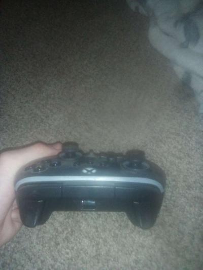 wired Xbox controllers - Thumbnail 4
