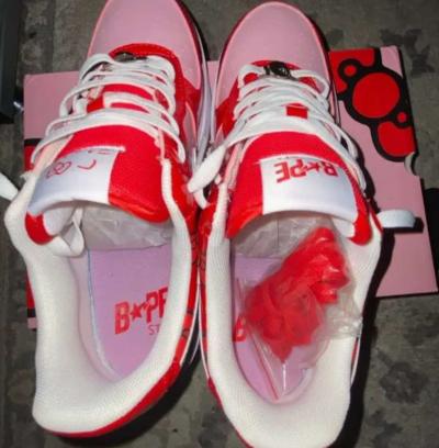 limited edition hello kitty shoes - Thumbnail 4