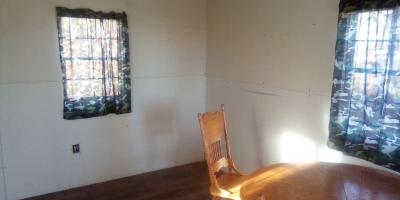10 x 20 Hunting cabin - Thumbnail 3