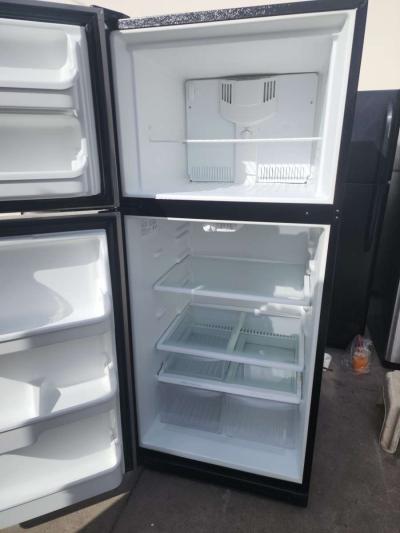 FRIGIDAIRE STAINLESS STEEL FRIDGE - Thumbnail 2