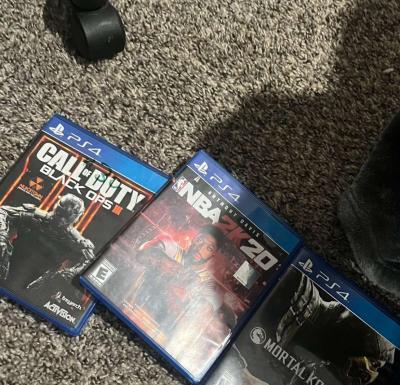 ps4 controllers and games - Thumbnail 4