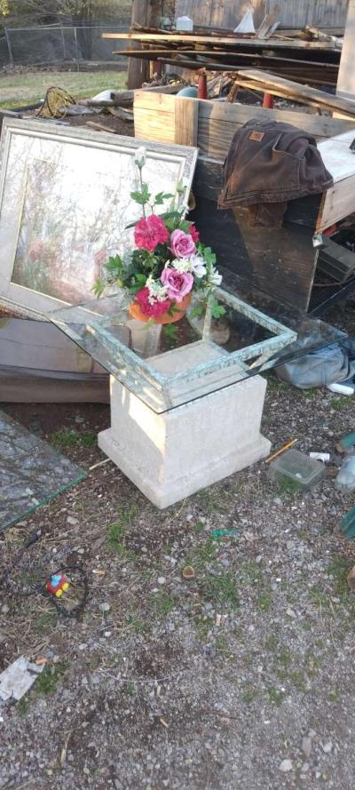 coffee table and one end table - Thumbnail 3