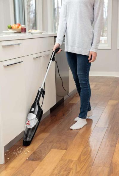 BISSELL 3in1 Turbo Lightweight Stick Vacuum Black - Thumbnail 2