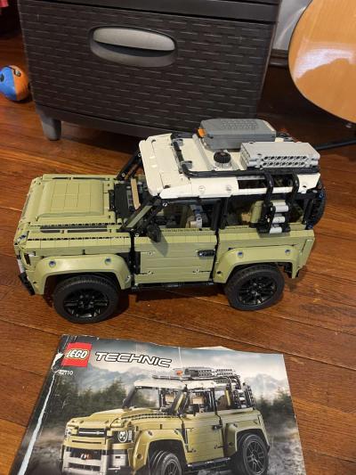 built Lego technic Land Rover defender - Thumbnail 3