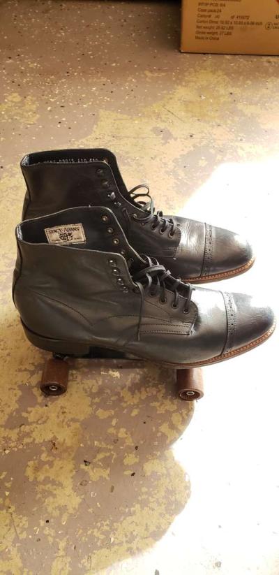 STACY ADAMS ROLLER SKATES - Chino, California