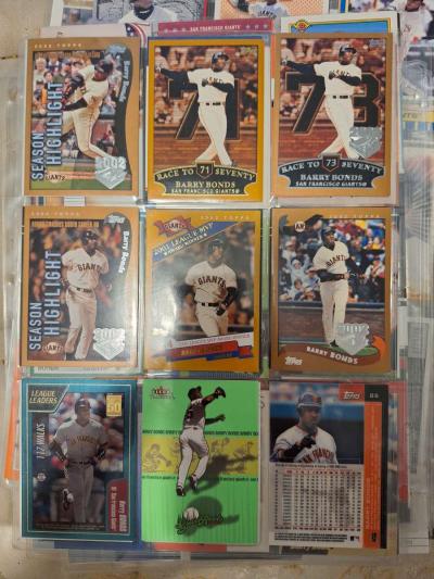 Barry bonds cards front to back in mint condition too - Thumbnail 2