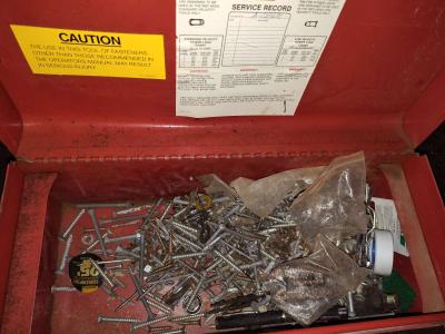 some tools and tow ropes - Thumbnail 6