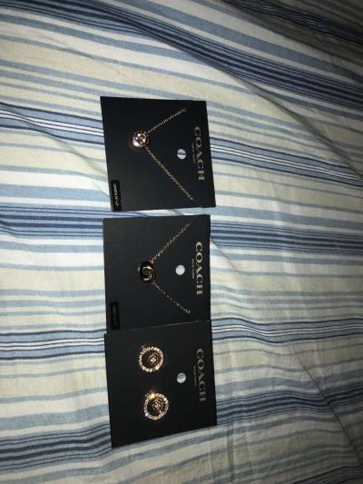 couch necklace and earrings - Thumbnail 1