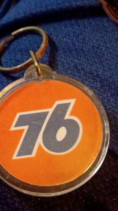 vintage collectibles key chains - Thumbnail 2