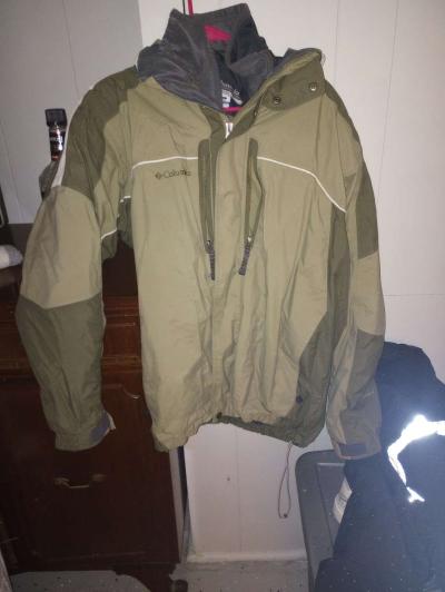 Columbia sky and rain coat - Thumbnail 2