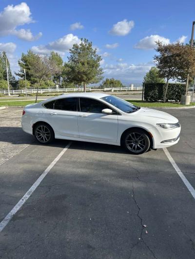 2015 Chrysler 200 - Thumbnail 6