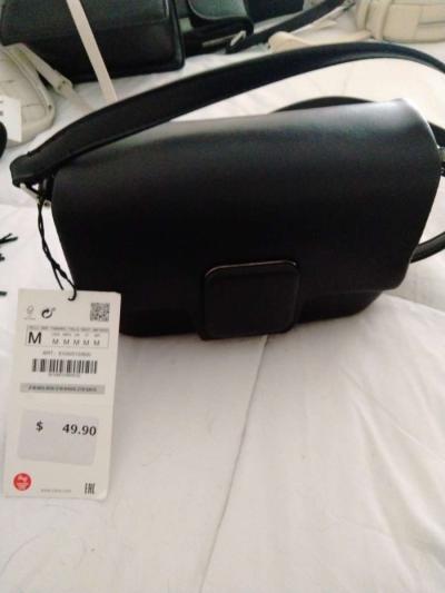 Zara purses 30 each - Thumbnail 4