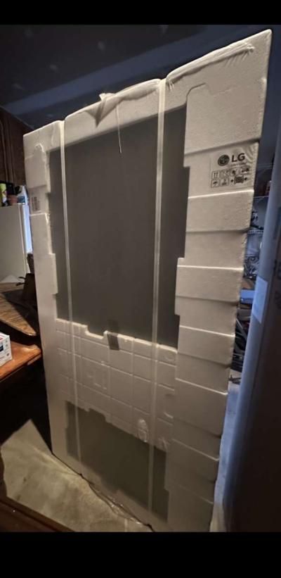 LG  fridge - Thumbnail 3