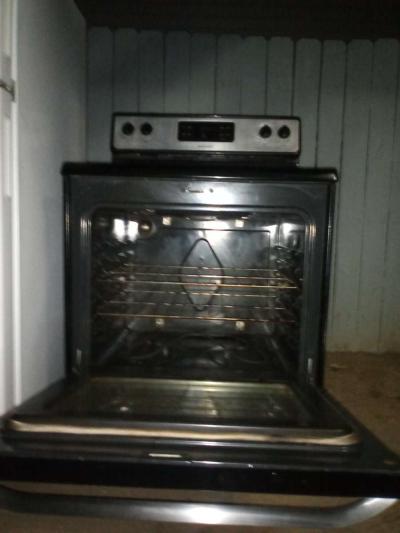 A White Highpoint refrigerator - Thumbnail 5