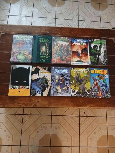 Lot Of 20 DC Comics Comic Books - Thumbnail 5
