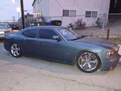 Dodge Charger 06 - Thumbnail 3