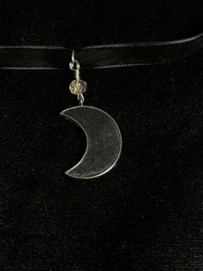 Crystal Crescent Choker - Thumbnail 2