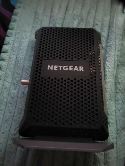 Nighthawk Netgear cable modem - Thumbnail 5
