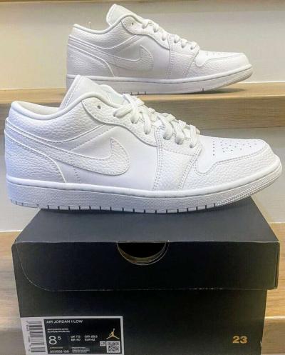 Jordan 1s  triple white - Thumbnail 2