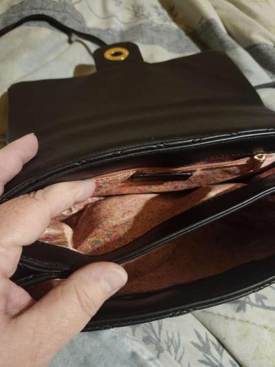 Black quilted design crossbody - Thumbnail 6